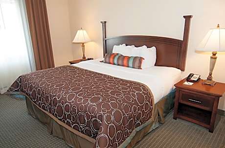 One-Bedroom Suite with King Bed - Non-Smoking
