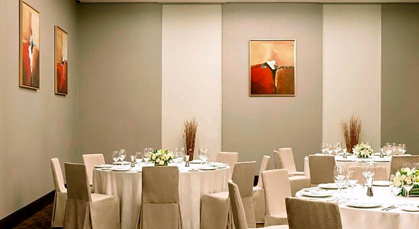 Le Meridien City Centre Bahrain