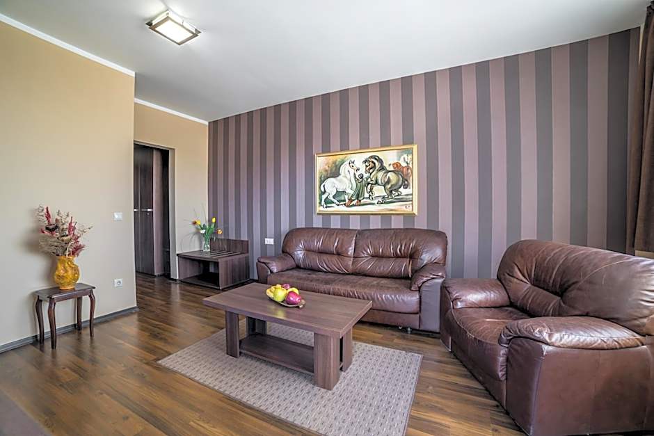 Business Hotel Plovdiv - Central Location