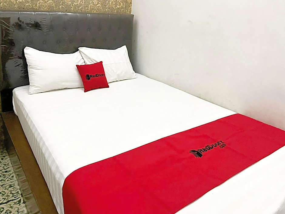 RedDoorz Syariah Near Alun-Alun Tulungagung