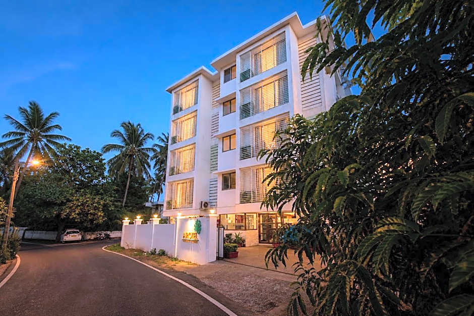 Arotel Rooms & Suites