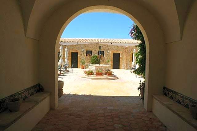 Don Giovanni Hotel
