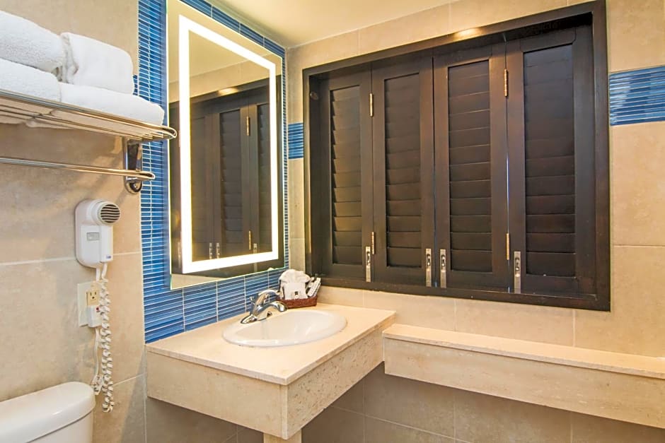 Windward Passage Hotel