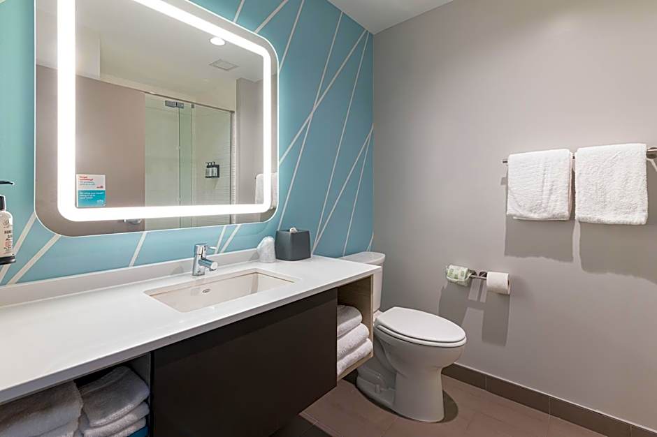 avid hotel Summerville By IHG