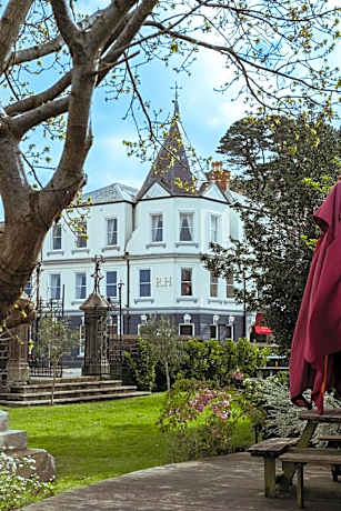 The Royal Hotel