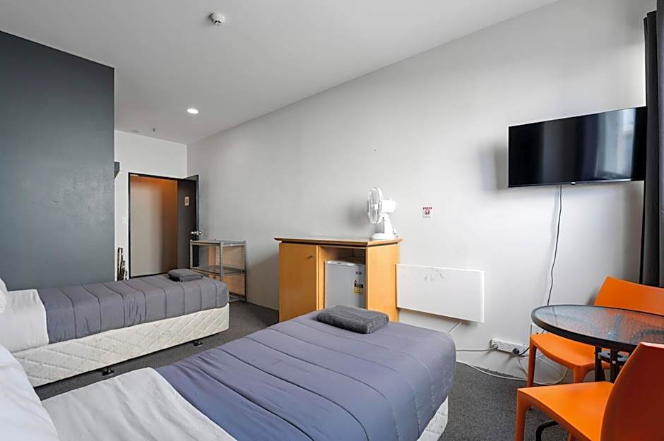 Rock Solid Backpackers Rotorua