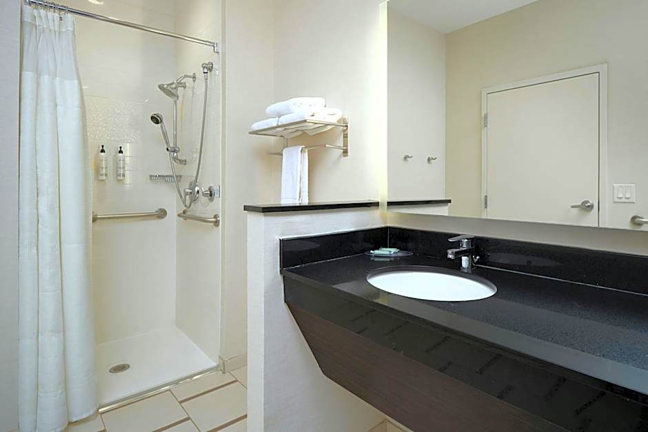 Fairfield Inn & Suites by Marriott Niagara Falls