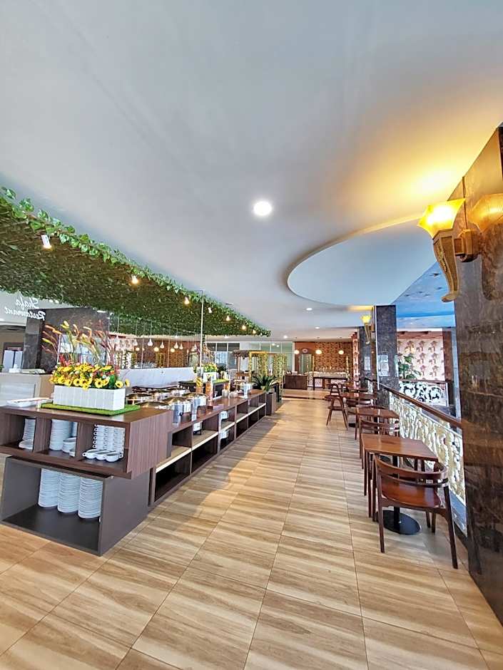 Grand Bayu Hill Hotel