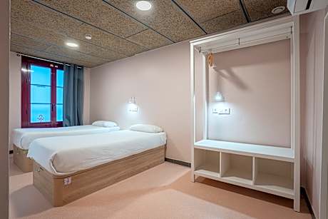 DOUBLE ROOM WITH PRIVATED BATHROOM CAPACITY 2