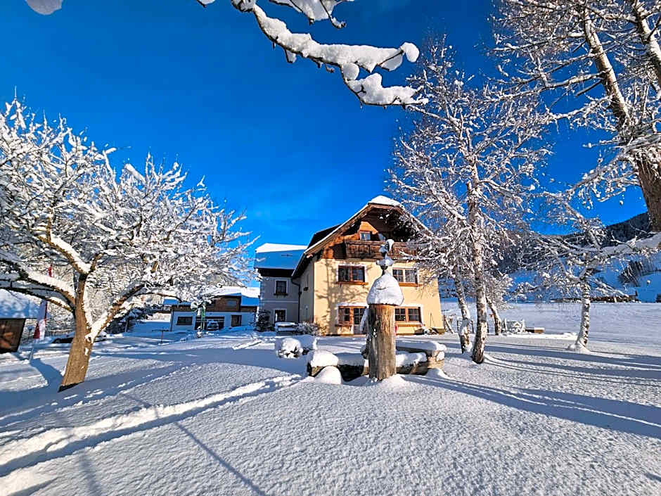 Landhotel Lacknerhof