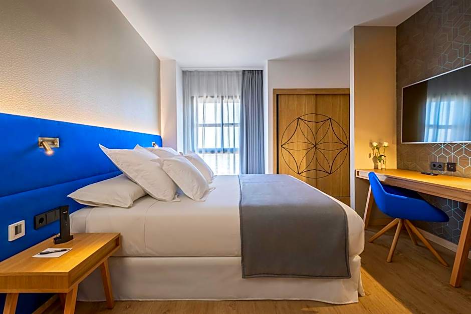 Barcelo Caceres V Centenario