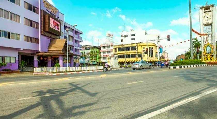 OYO 565 Trang Hotel