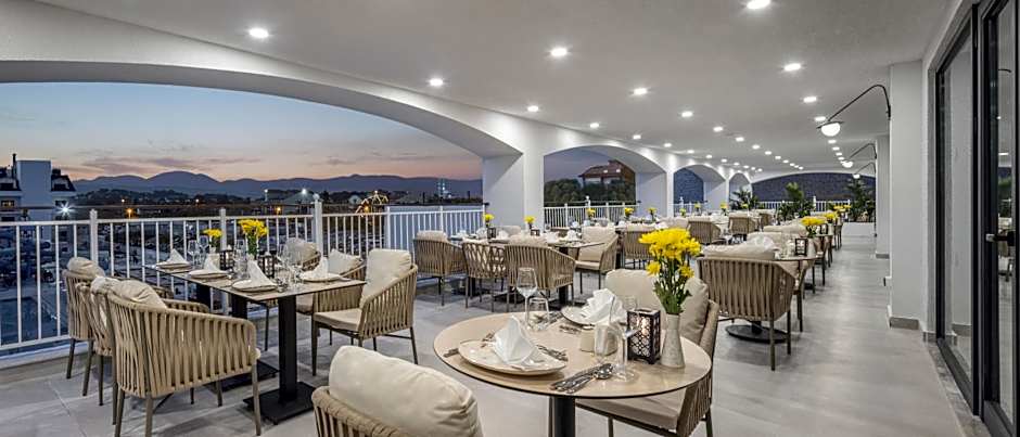 Arcanus Hotels Trendline Side