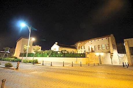 Aynur Hanim Konagi Butik Otel