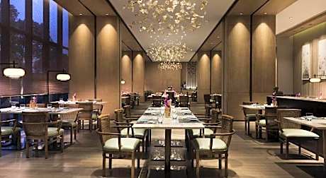 Novotel Shanghai Clover