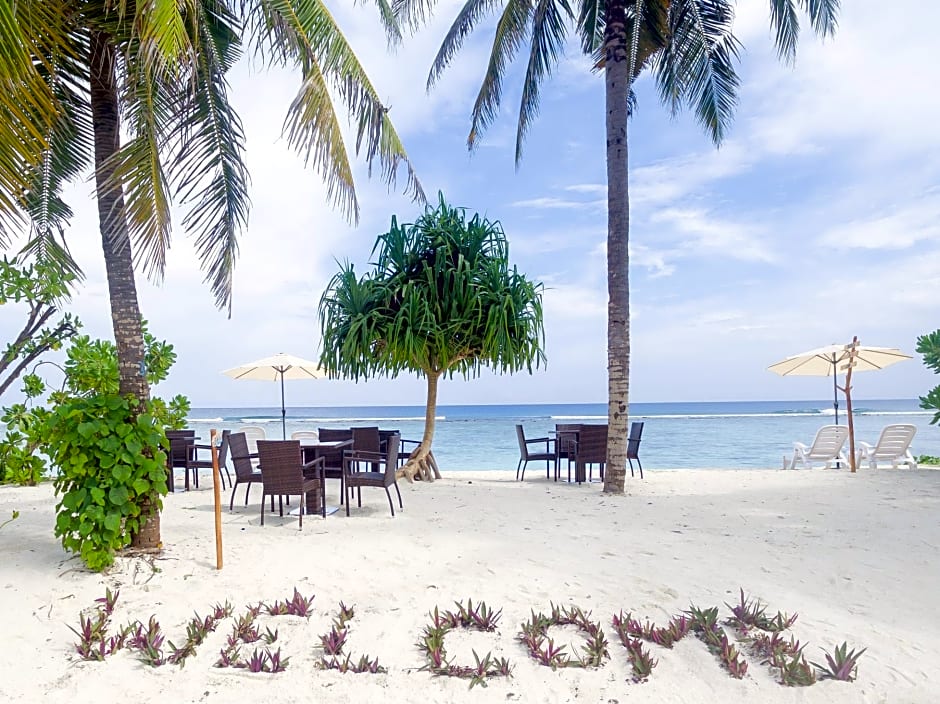 The White Harp Beach Hotel