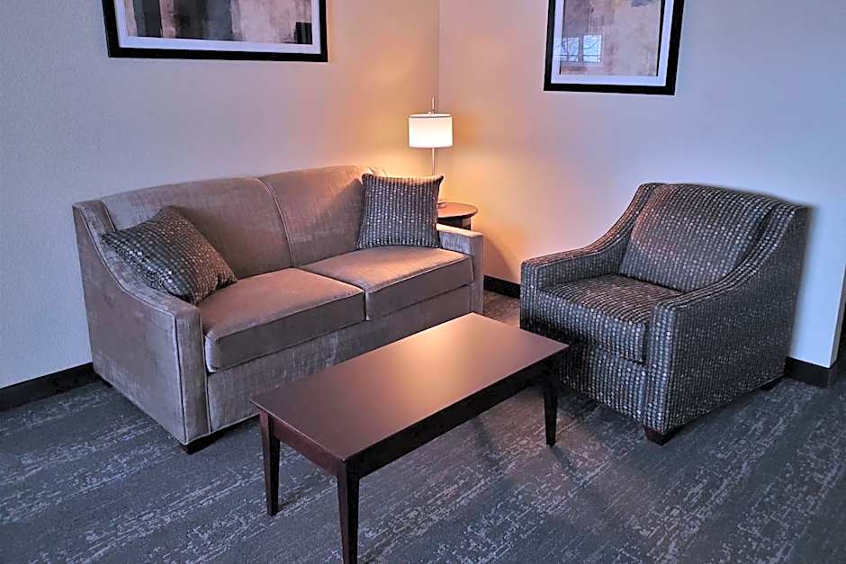 Cobblestone Suites - Oshkosh