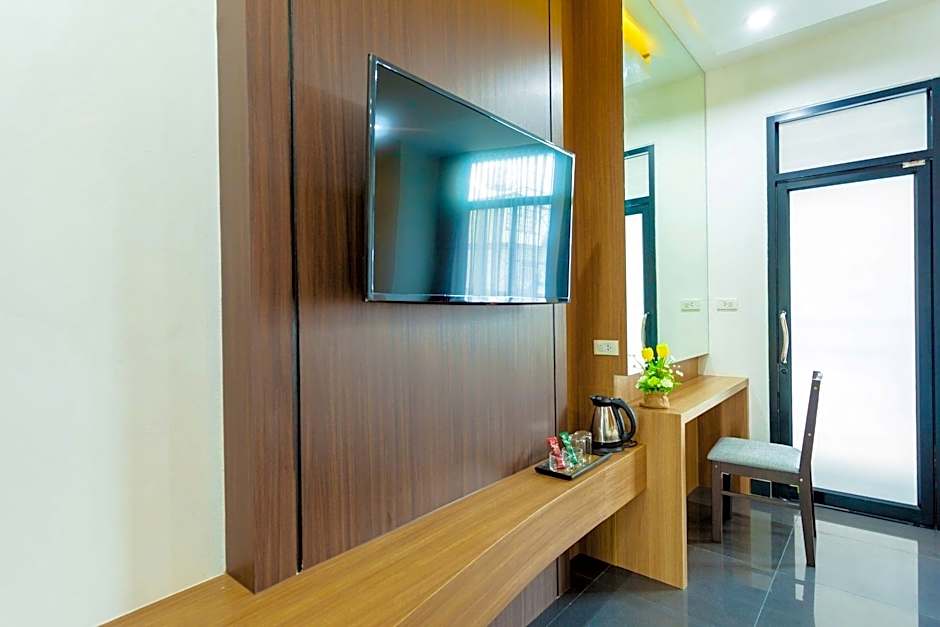 Thanburi Hotel