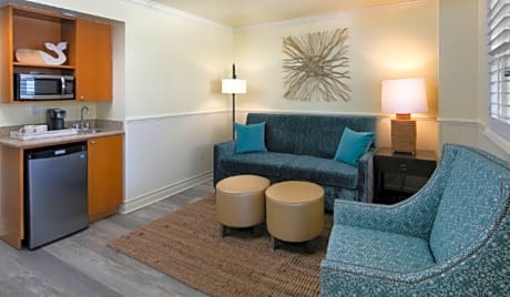 Pool View Suite, King ADA