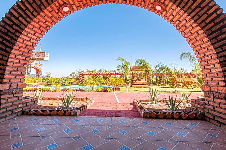 HOTEL & SPA LOS AGAVES Tepotzotlan