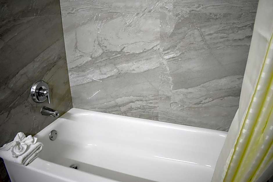 Americas Best Value Inn & Suites Haltom City Ft. Worth