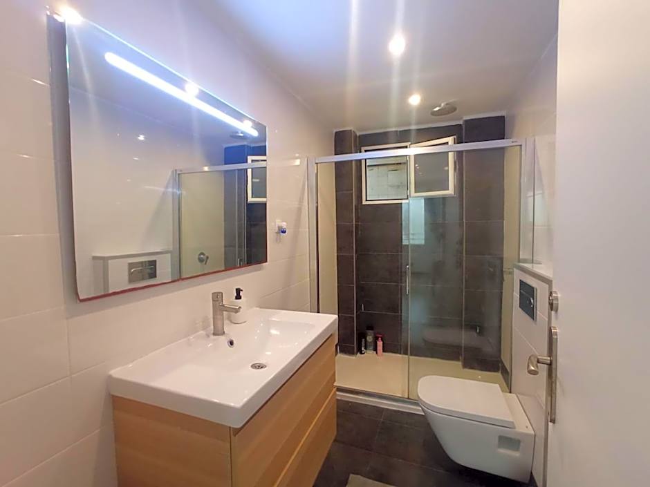 Private rooms on Tamarit street
