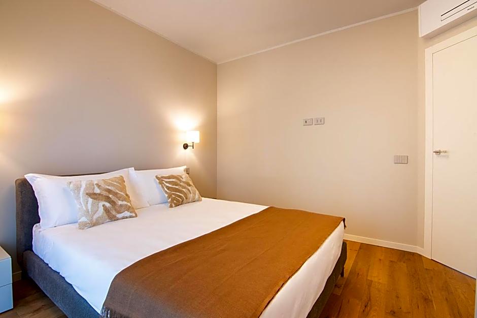 Lago Dorato Luxury Apartments - Lake Como View