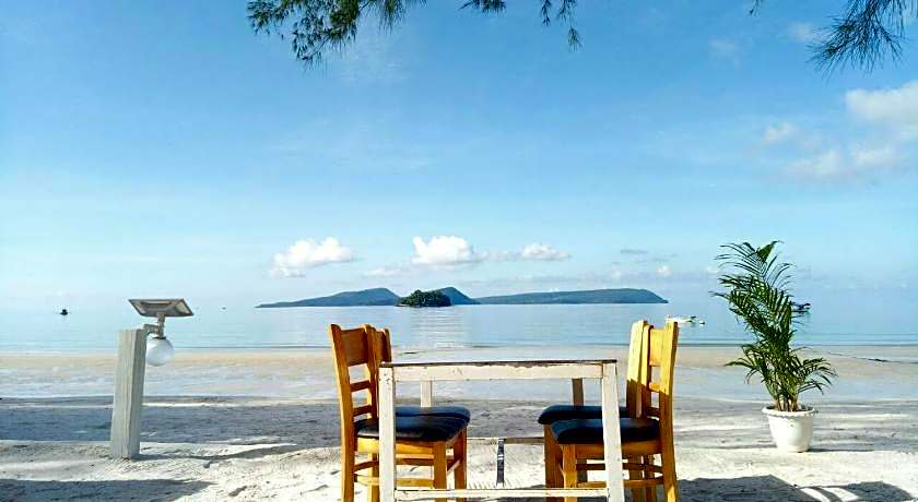 SCARLET SAILS BUNGALOW