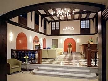 ACME Hotel Company