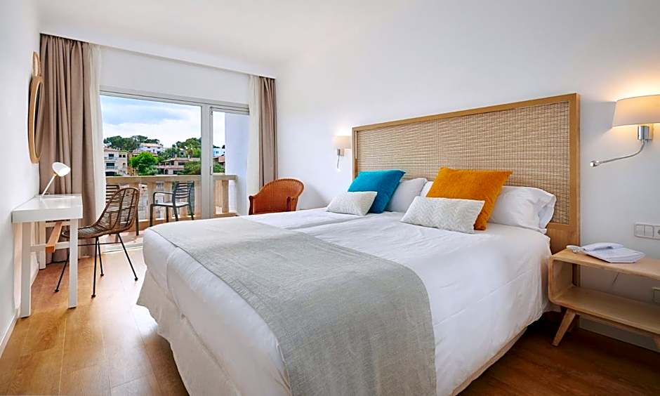 Hotel Apartamentos Cala Santanyi