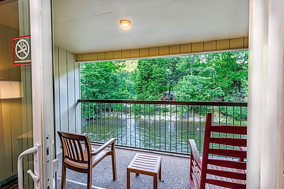 Rivers Edge Motel