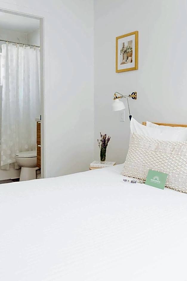 Naramata Courtyard Suites