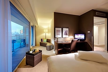Premium King Room with Balcony and City View