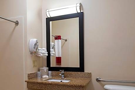 Red Roof Inn & Suites Dover Downtown