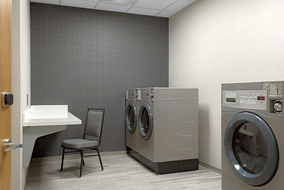Fairfield Inn & Suites Cincinnati Oakley