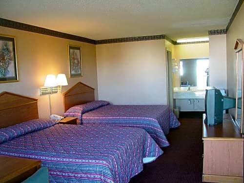 Garden Inn & Suites