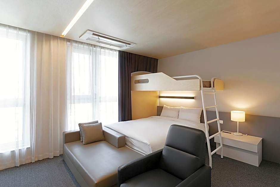 Grand City Hotel Changwon