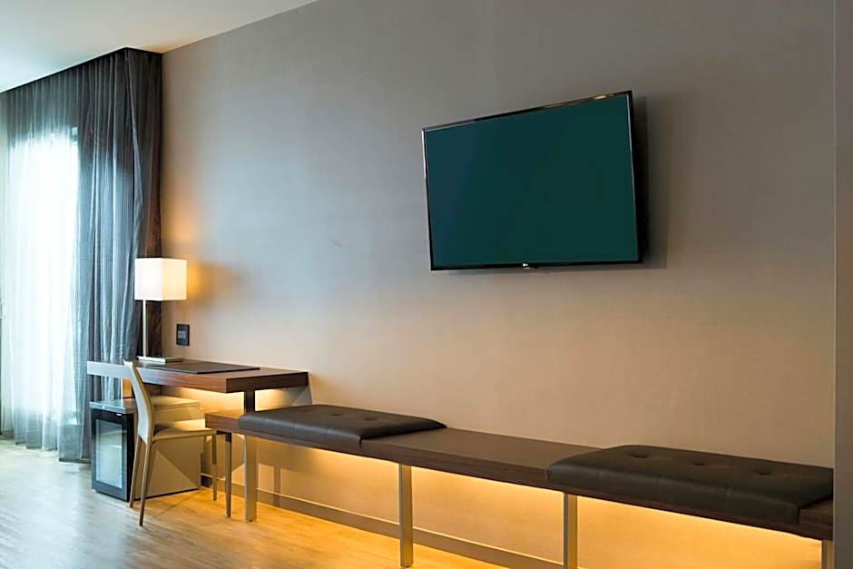AC Hotel by Marriott Cincinnati at Liberty Center