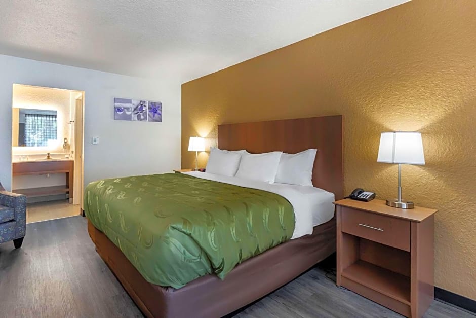 Quality Inn Saint Petersburg North-Tampa Bay