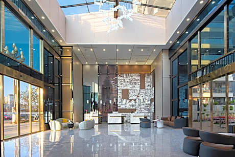 Argely Resots Lijiang