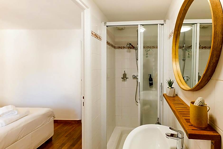 The Frogs House - Yoga Retreat