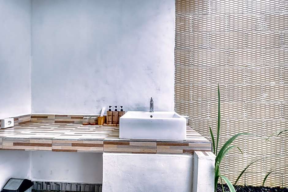 Komurd Lavender Bungalow