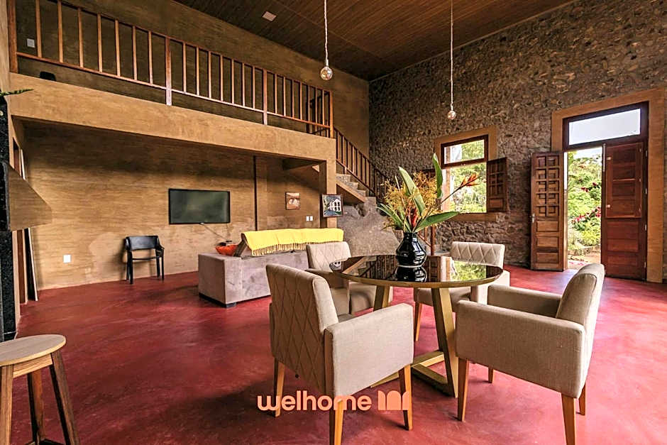 Casa na pedra em Serra Negra vista para montanha