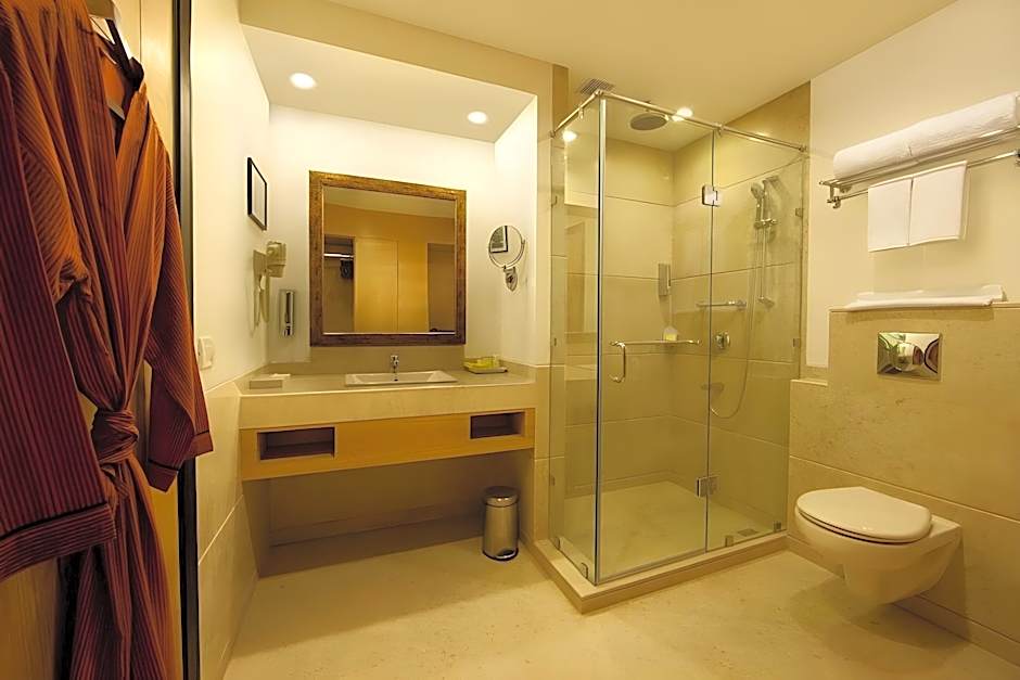 Lemon Tree Hotel Chandigarh