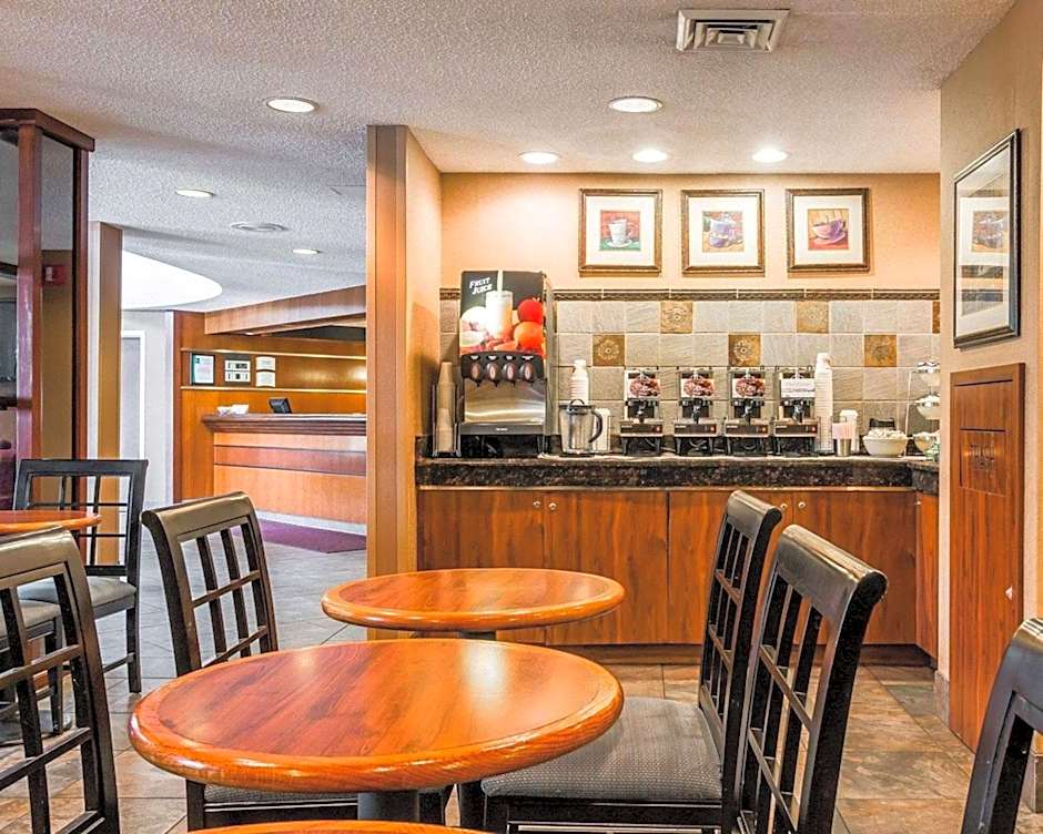 Quality Inn Auburn Hills - Detroit North