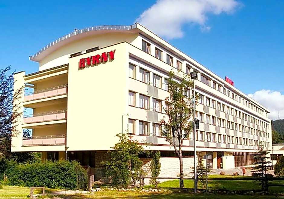 Hyrny
