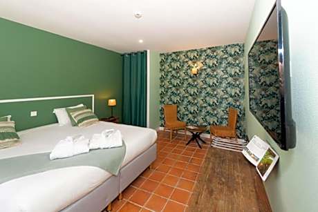 Double or Twin Room with Hot Tub