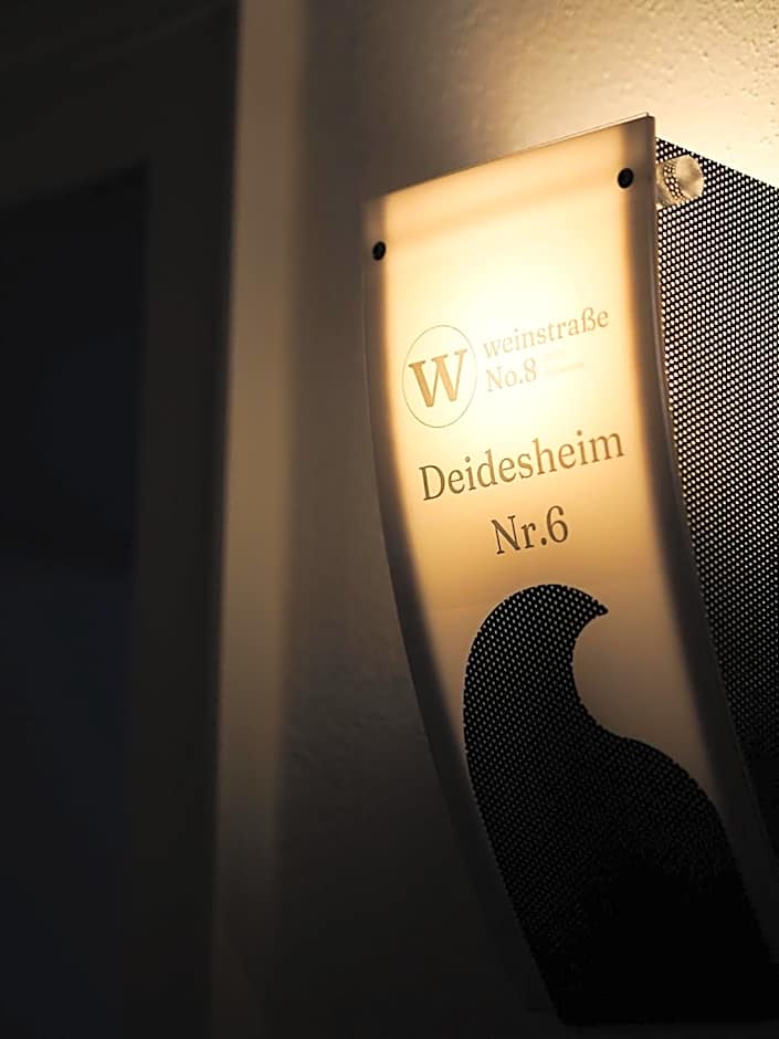 Weinstraße No 8 "Einfach-Gut-Übernachten"