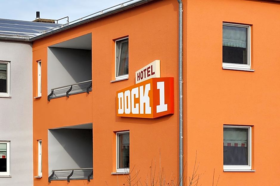 Dock1