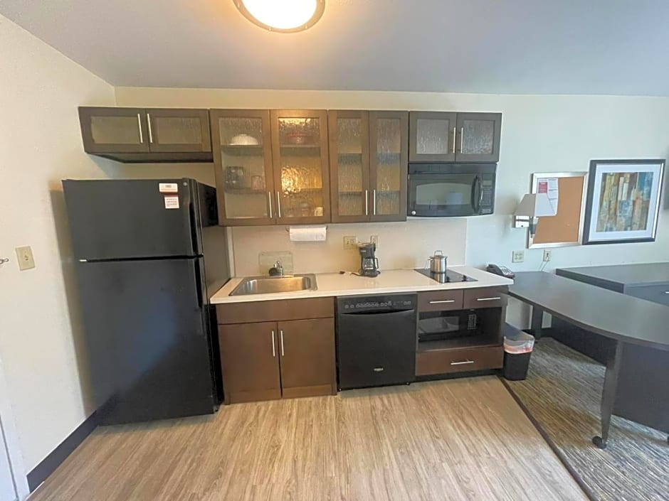 Candlewood Suites Secaucus By IHG